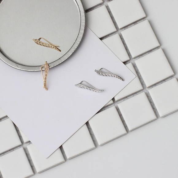 Gold Feather Leaf Stud Earrings - Picture 4 of 8